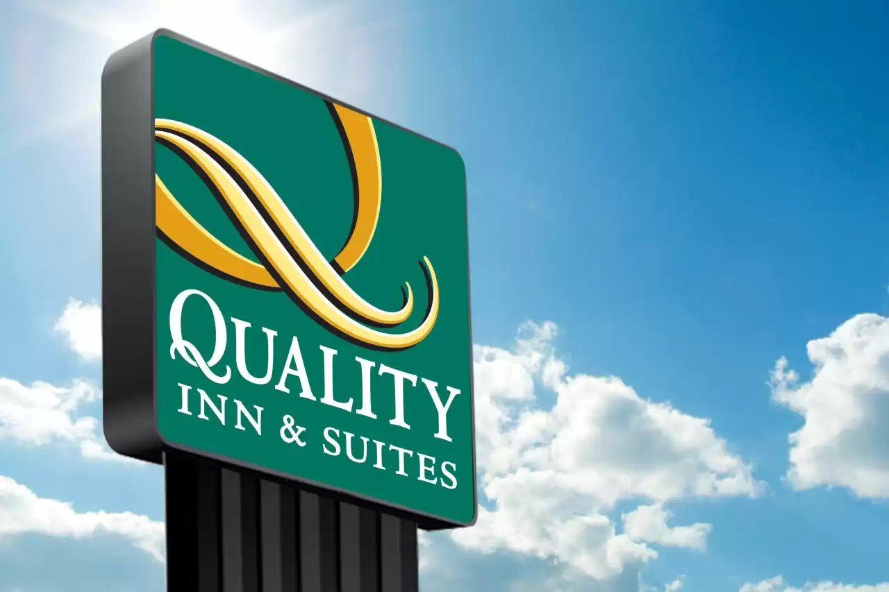 Quality Inn & Suites Junction Exterior photo